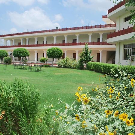 Regenta Resort Shyam بهاراتبور المظهر الخارجي الصورة